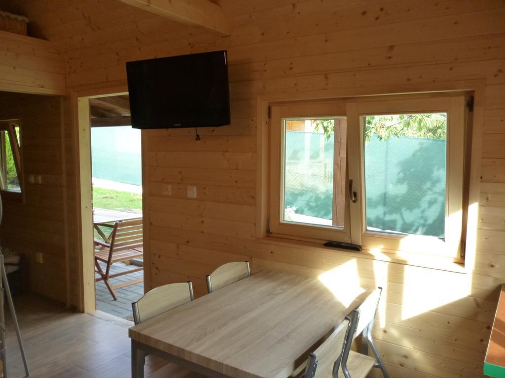 Apartman Relax-Chatka A Apartman Mikulov Ngoại thất bức ảnh