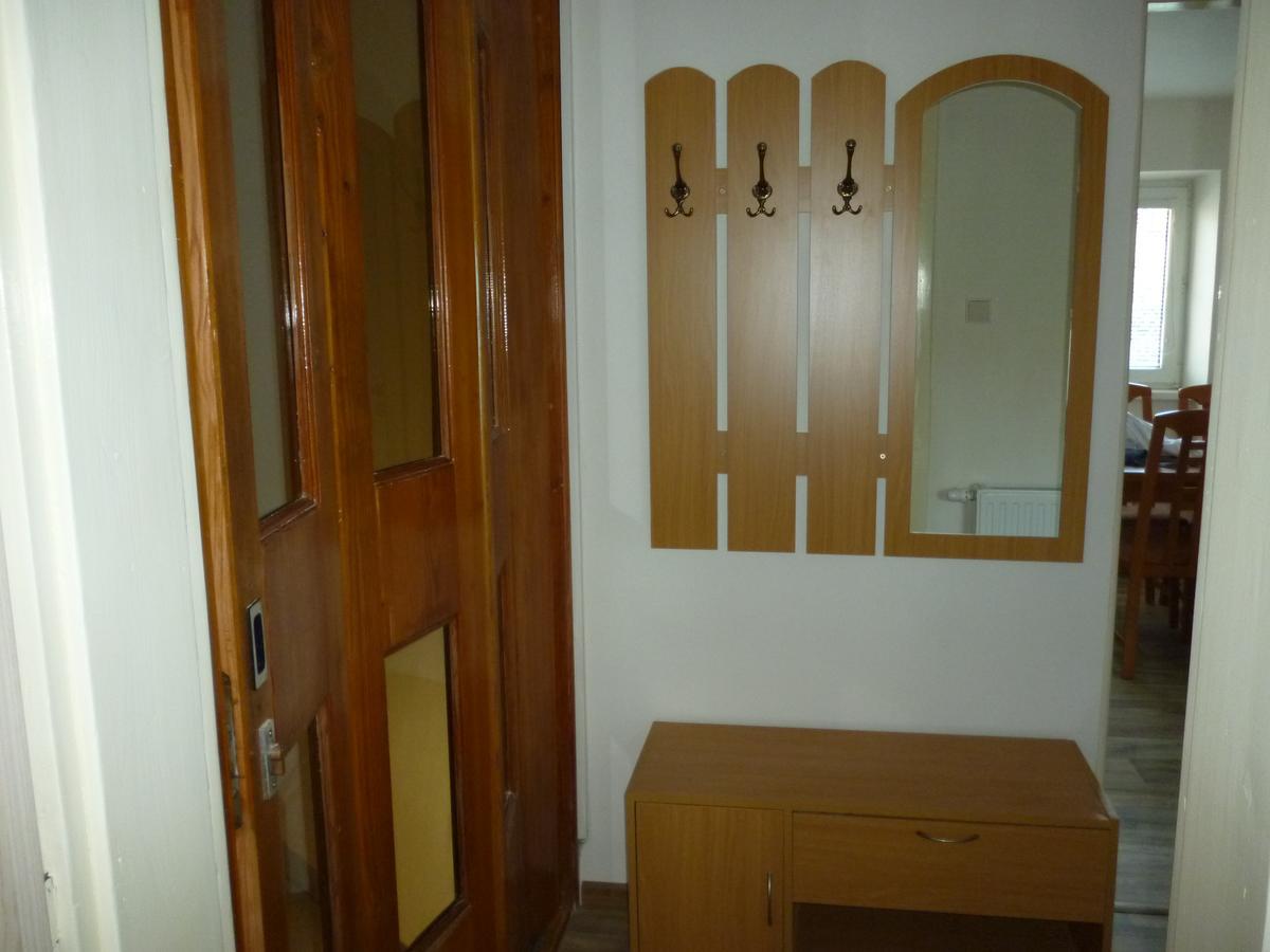 Apartman Relax-Chatka A Apartman Mikulov Ngoại thất bức ảnh